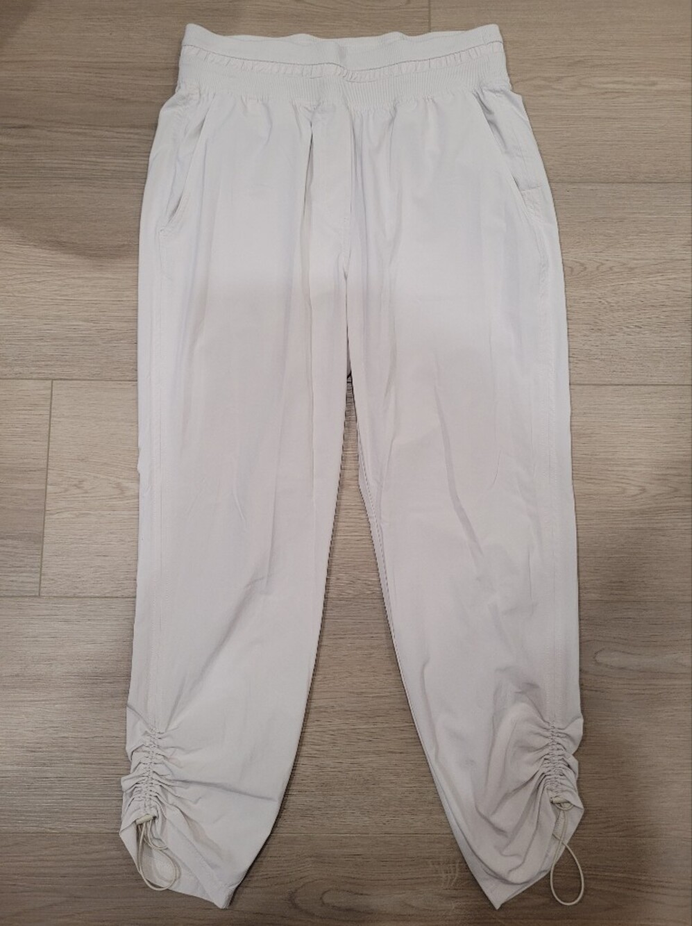 Babaton Women M Light Weight Adjustable Pants